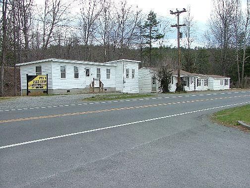 2nd image of 2148 Franklin St