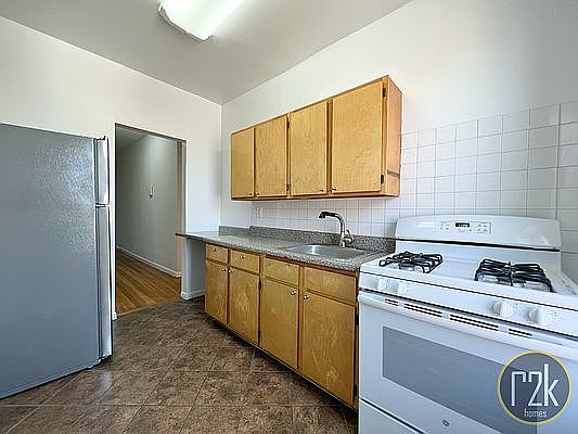 1st image of 28-28 29th St #D7