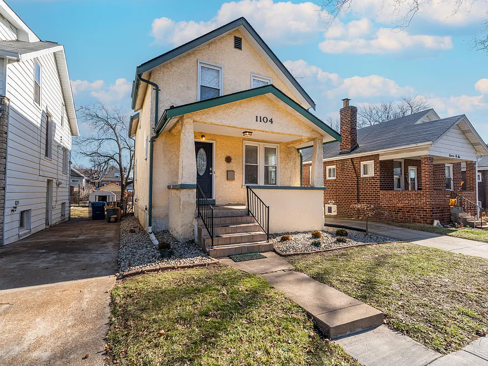 1104 Yale Ave
