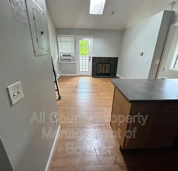 1405 S Broadway #310 — Photo 6