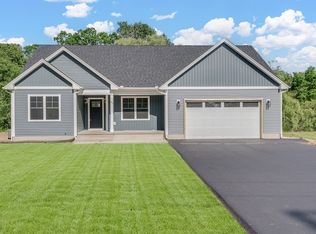 40 Mort Vining Rd, Southwick, MA 01077