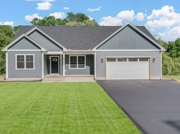 40 Mort Vining Rd, Southwick, MA 01077