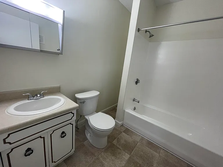 193 N Turner St #3W — Photo 19