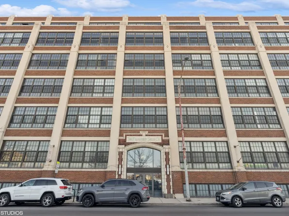 3963 W Belmont Ave Unit 229, Chicago, IL 60618