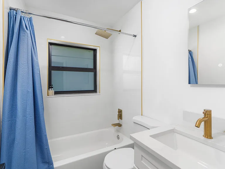 303 De Carie St #303 — Photo 23