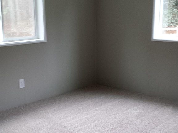3rd image of 14007 5th Ave NE