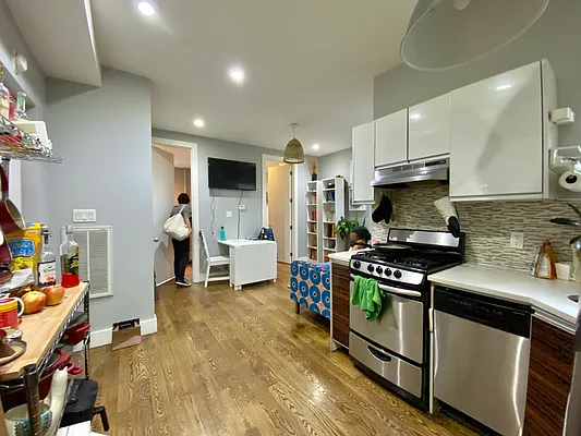 Rented by Simply Brooklyn Realty Inc | media 3