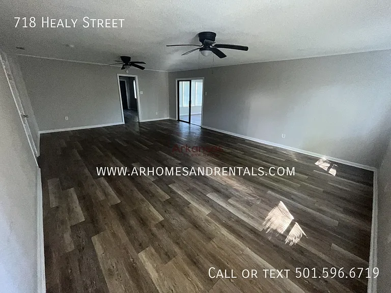 718 Healy St — Photo 27