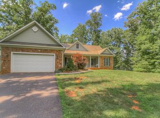 6110 Hidden View Dr, Mineral, VA 23117