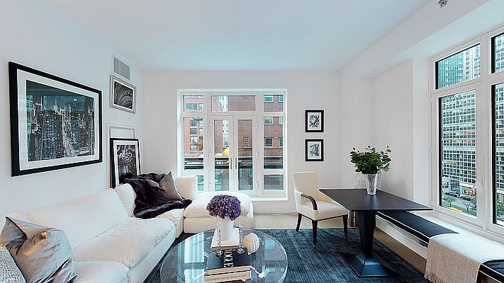 1st image of 115 E 55th St APT 12A