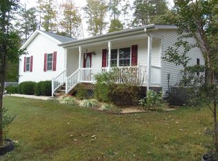 7451 Buchanan Dr, King George, VA 22485