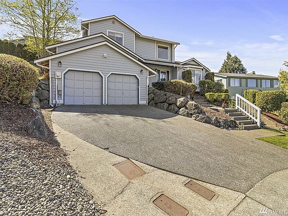 3rd image of 1833 S 250th Pl