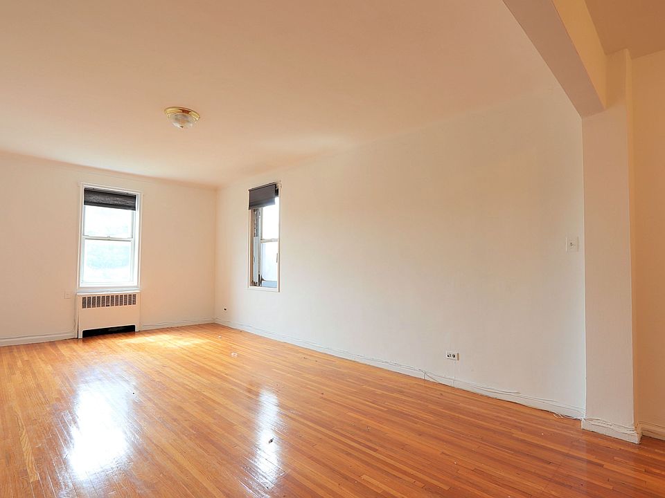 1st image of 2566 Ocean Ave APT D1
