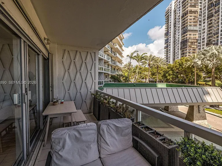 2451 Brickell Ave #2E — Photo 4