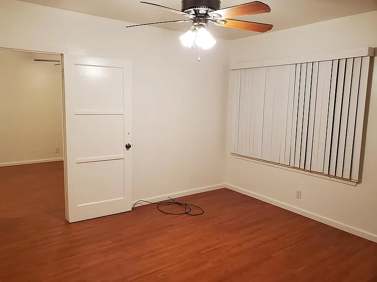 404 Hawthorne St #B — Photo 5
