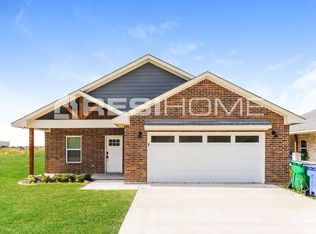 1326 Wyatt St, Waxahachie, TX 75165