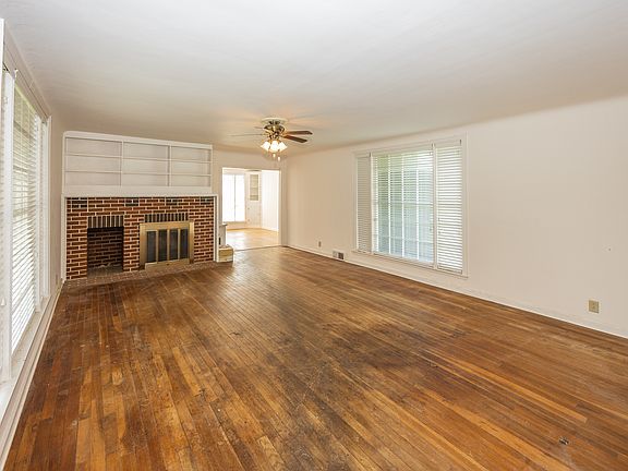 4th image of 426 Walnut St
