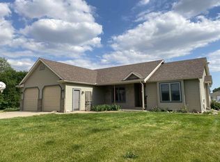 17152 County Road 146, New Paris, IN 46553