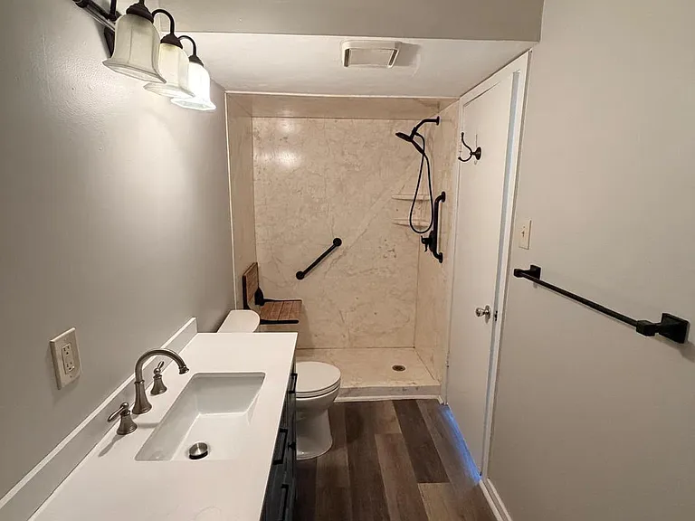 2202 Sandra Rd — Photo 18