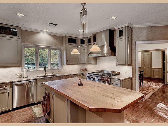 5th image of 17445 Pennridge Ln
