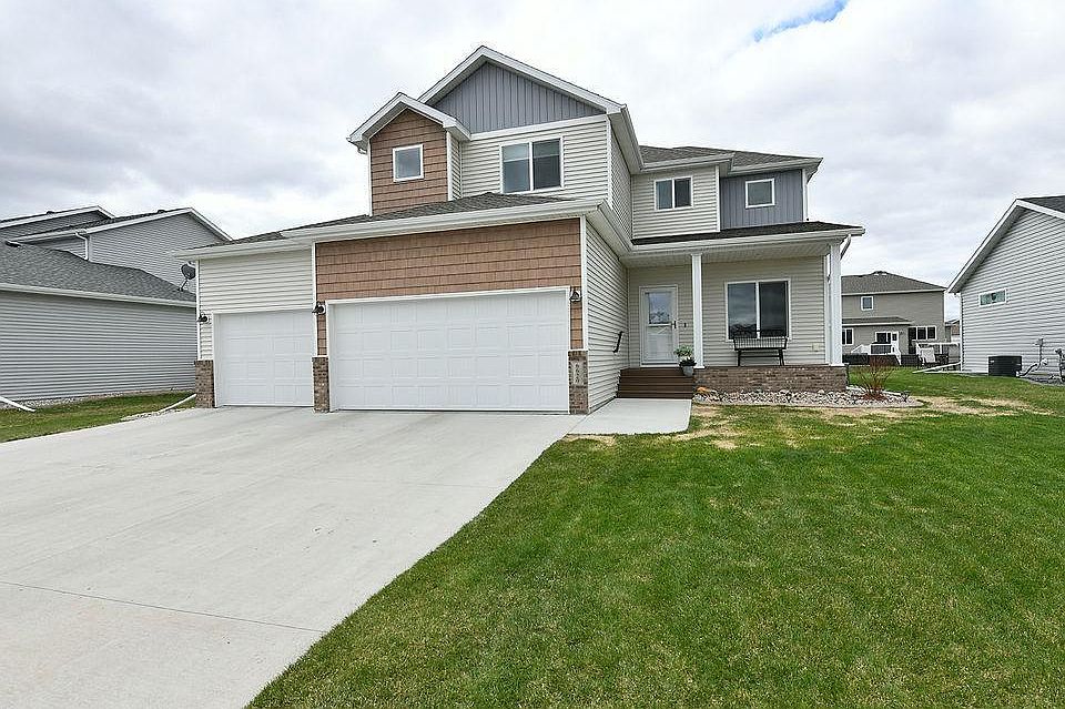 1st image of 6620 57th Ave S