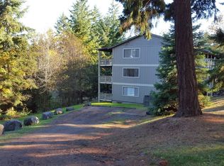 31 Lower Hadlock Rd APT 2, Pt Hadlock, WA 98339