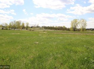 3719 Bavaria Rd, Chaska, MN 55318