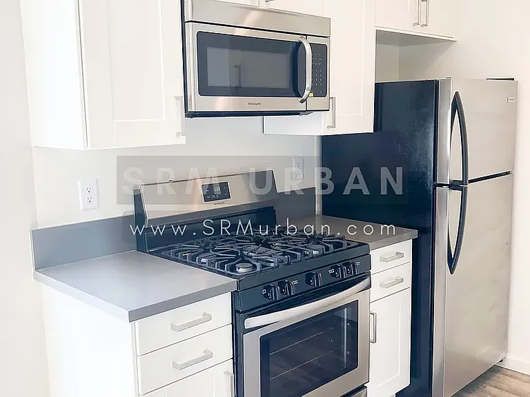 2870 Broadway #5 — Photo 5