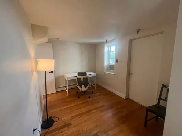 2017 Christian St, Philadelphia, PA 19146
