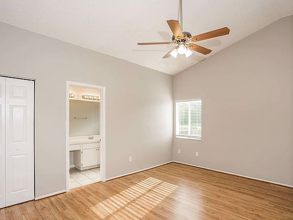 3rd image of 10015 Peking Pl