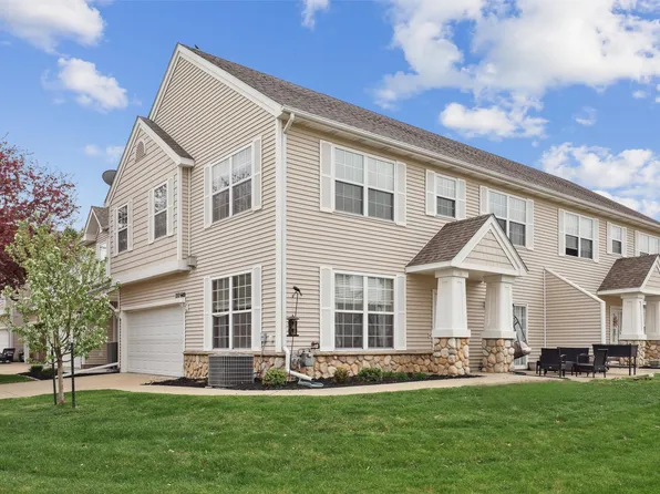 277 S 79th St Unit 608, West Des Moines, IA 50266