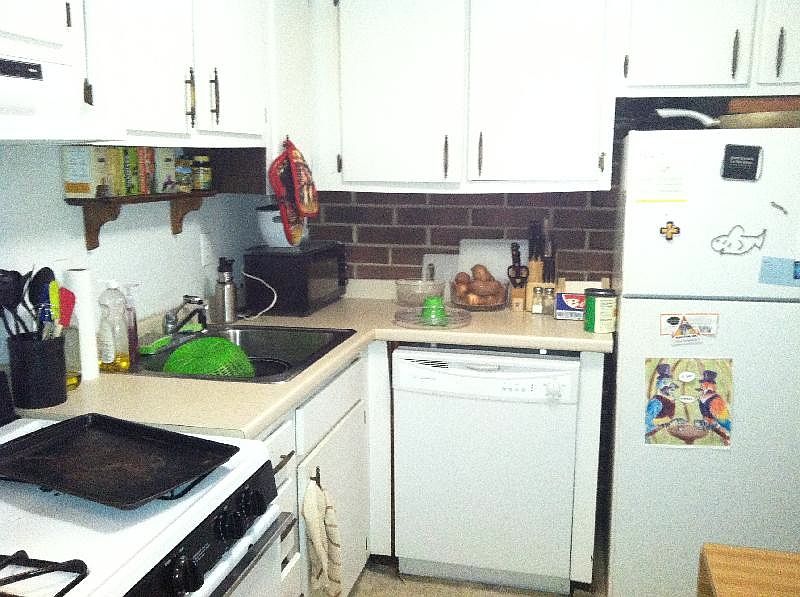 2nd image of 1859 Beacon St