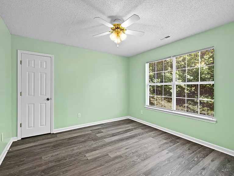 156 Kripple Kreek Dr — Photo 12