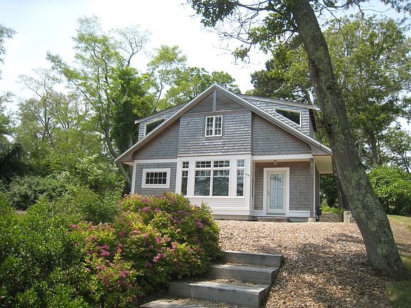 2nd image of 154 S Orleans Rd