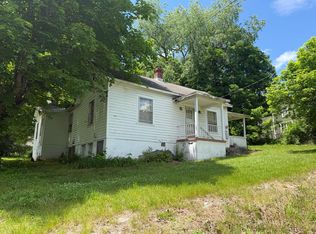 357 Washington St, Alderson, WV 24910