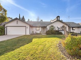 2242 Corral Dr, Auburn, CA 95603