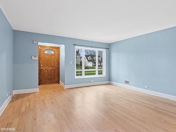 3rd image of 624 S Catherine Ave
