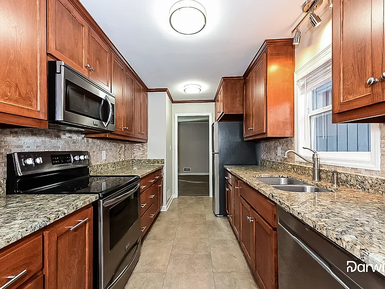 349 Judy Dr — Photo 2