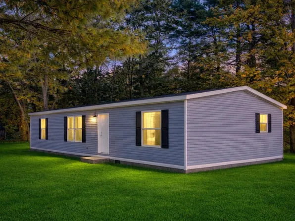 5265 Huck Dr, Sheridan, MI 48884