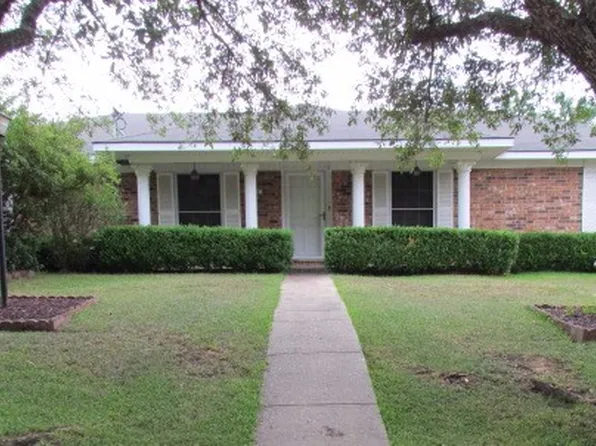 110 Camellia St, Pineville, LA 71360