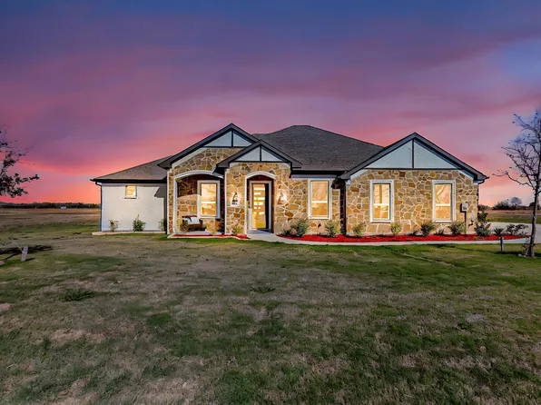 812 County Road 1021, Wolfe City, TX 75496