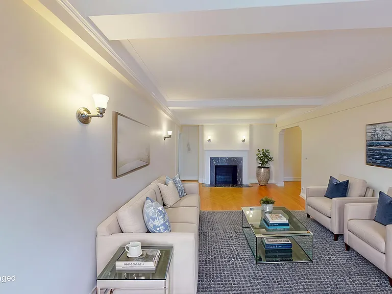 210 E 68th St #7G — Photo 1