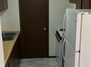 2016 10th St APT 101, Waukegan, IL 60085