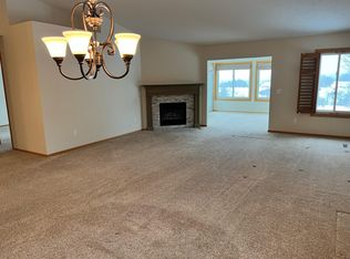 1821 Merlot Curv #1821, Saint Paul, MN 55122