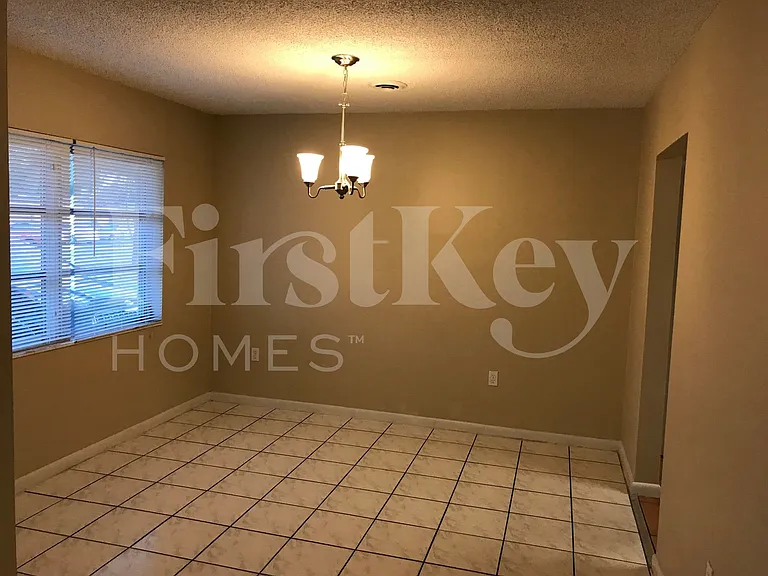 4896 NW 6th Ct — Photo 7