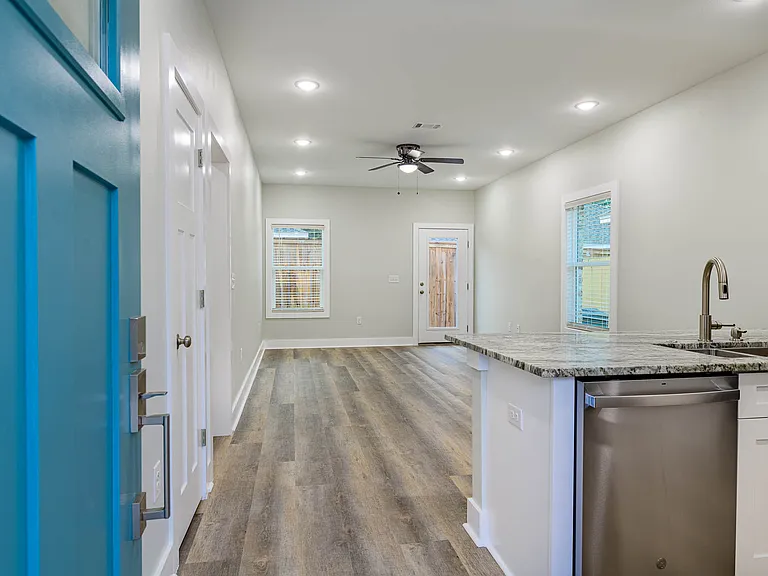 102 Clearing Way — Photo 1