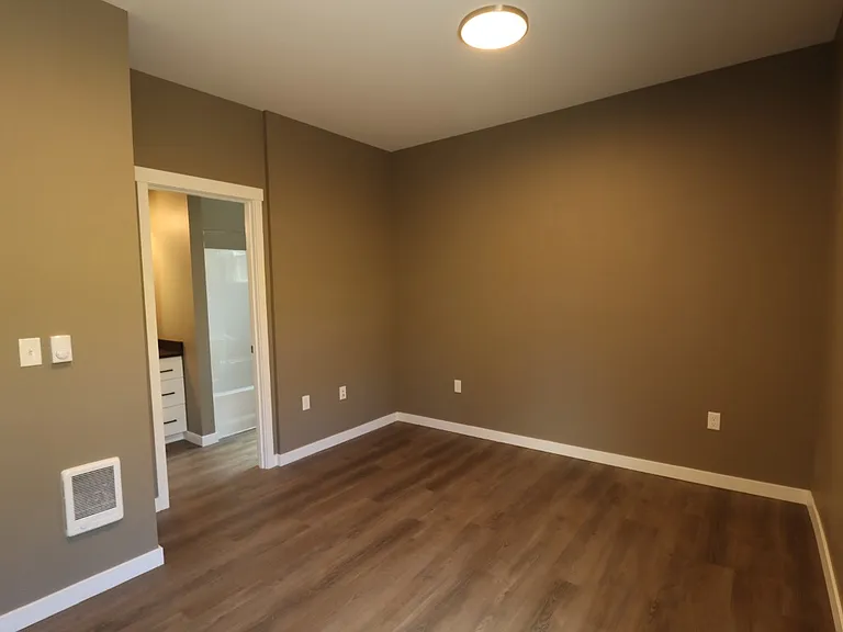 6879 Sun Ct SE — Photo 12