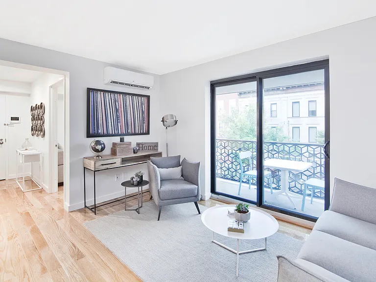 387 Bleecker St #3 — Photo 2