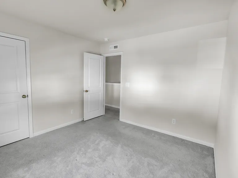 456 Willard Wds Dr — Photo 21