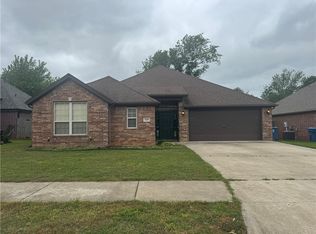 107 NE Chicory Ln, Bentonville, AR 72712